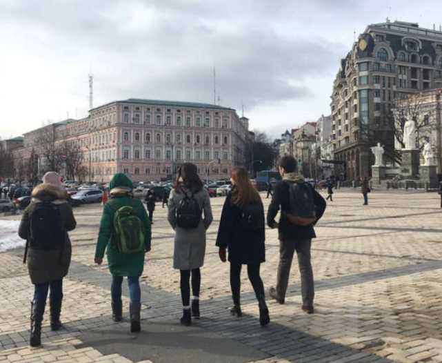 У пошуках істини! Прогулянка Києвом